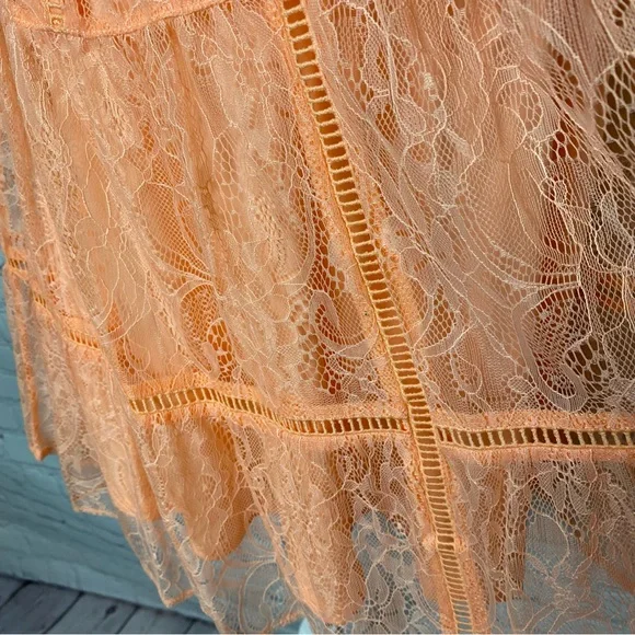Torrid NWT Coral Tiered Lace Top 2X - Picture 4 of 7